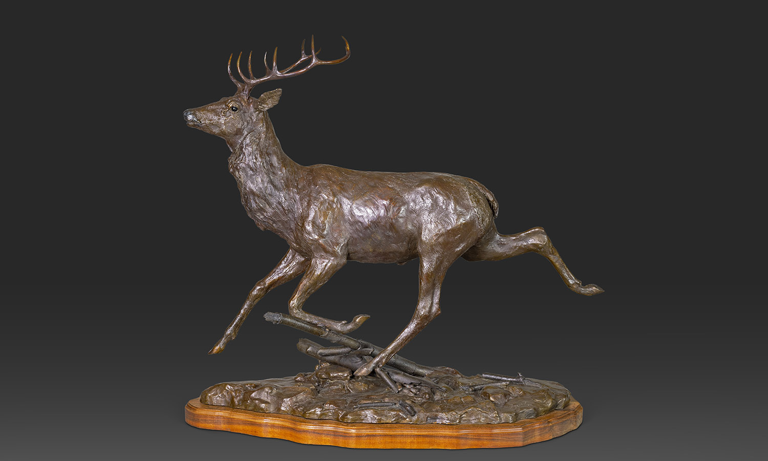 La Vue Stag-Bogucki Studio Sculpture La Vue Stag-Bogucki Studio Sculpture